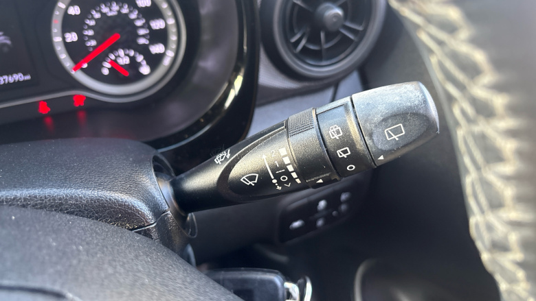 Hyundai i10 1.0 MPi SE Connect 5dr Petrol Hatchback